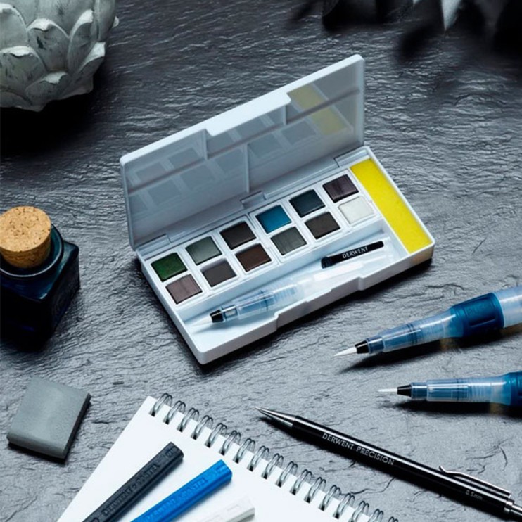 Набор акварельных красок Derwent "Tinted Charcoal" 12 кювет в пластиковом пенале 
