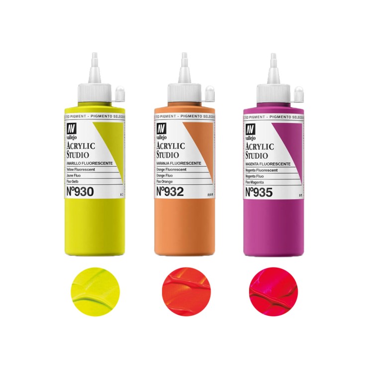 Набор акриловых красок Vallejo "Studio" 3 штуки (№930, 932, 935) по 200мл