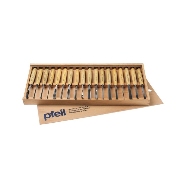 Набор из 18 стамесок компактных Pfeil "D18" в деревянном футляре 