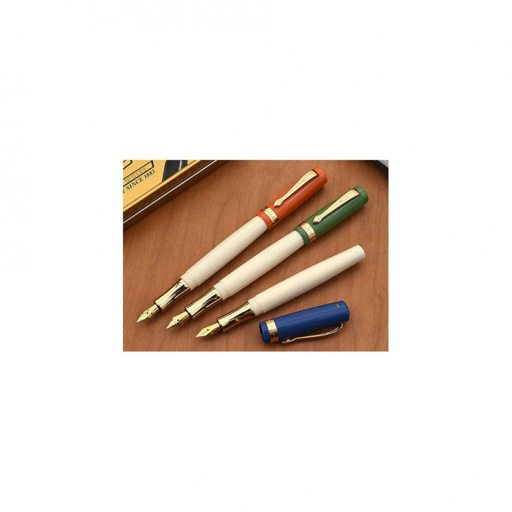 Ручка перьевая Kaweco "Student 70`s Soul" F (0,7мм), Orange/White (10001752)