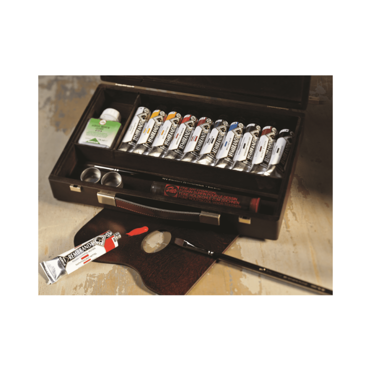 Набор акриловых красок Rembrandt "Traditional" 10 туб по 40мл + аксессуары в деревянном пенале