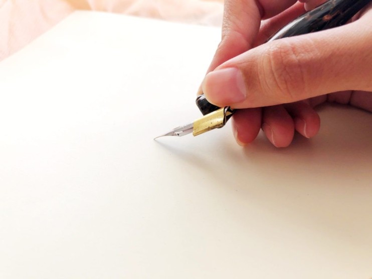 Держатель для пера Manuscript "Oblique" c косым креплением, черный