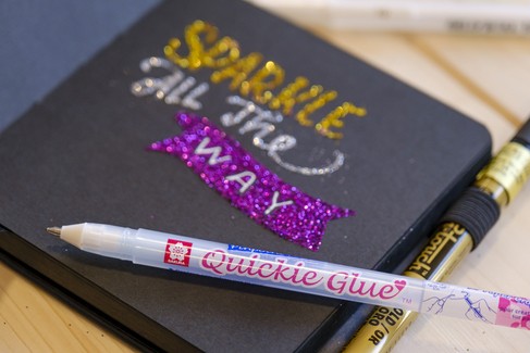 Клей в виде ручки "Quickie Glue Pen" 3 штуки