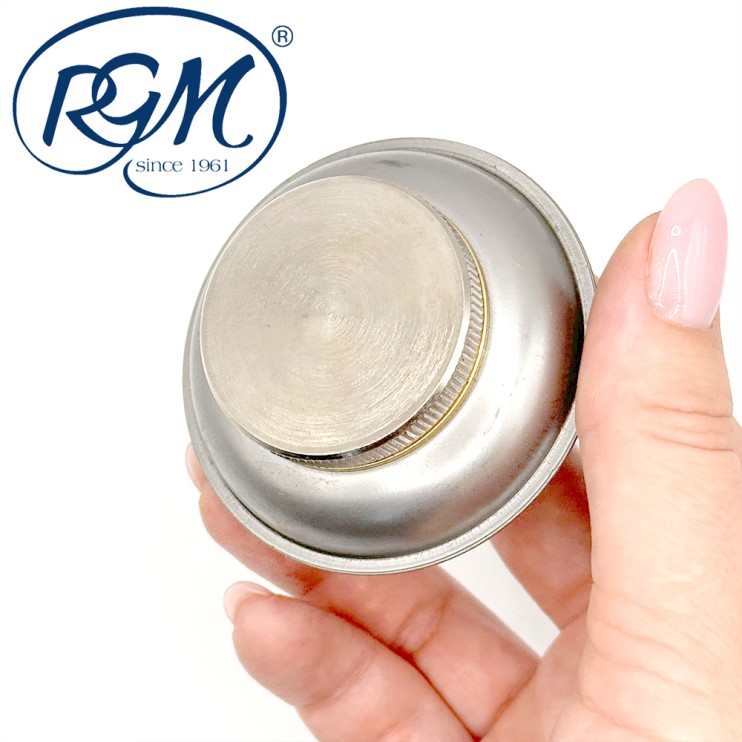 Масленка металлическая "Fome" одинарная с крышкой Ø5,5 мм.